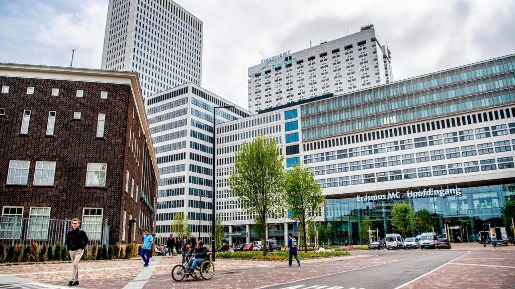 Rotterdam krijgt mogelijk enkele rookvrije straten.